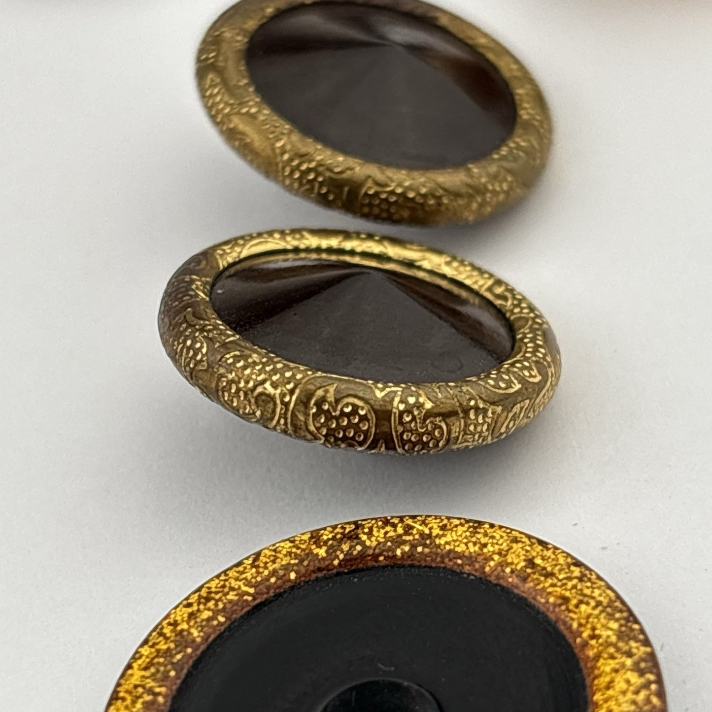 Vintage Jewel-Tone Button Lot – Enamel, Faux Pearl & Gemstone Styles, 25pcs