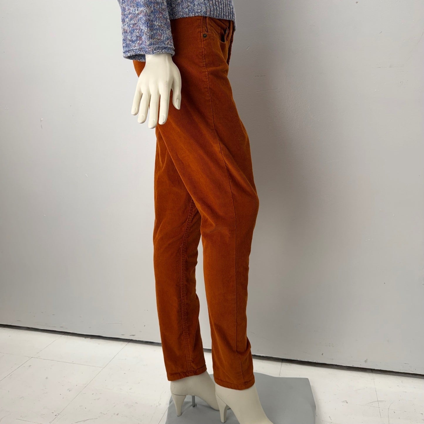 Fall Capsule Outfit - J.Crew Sweater Old Navy Tee Corduroy Pants Scarf Socks S