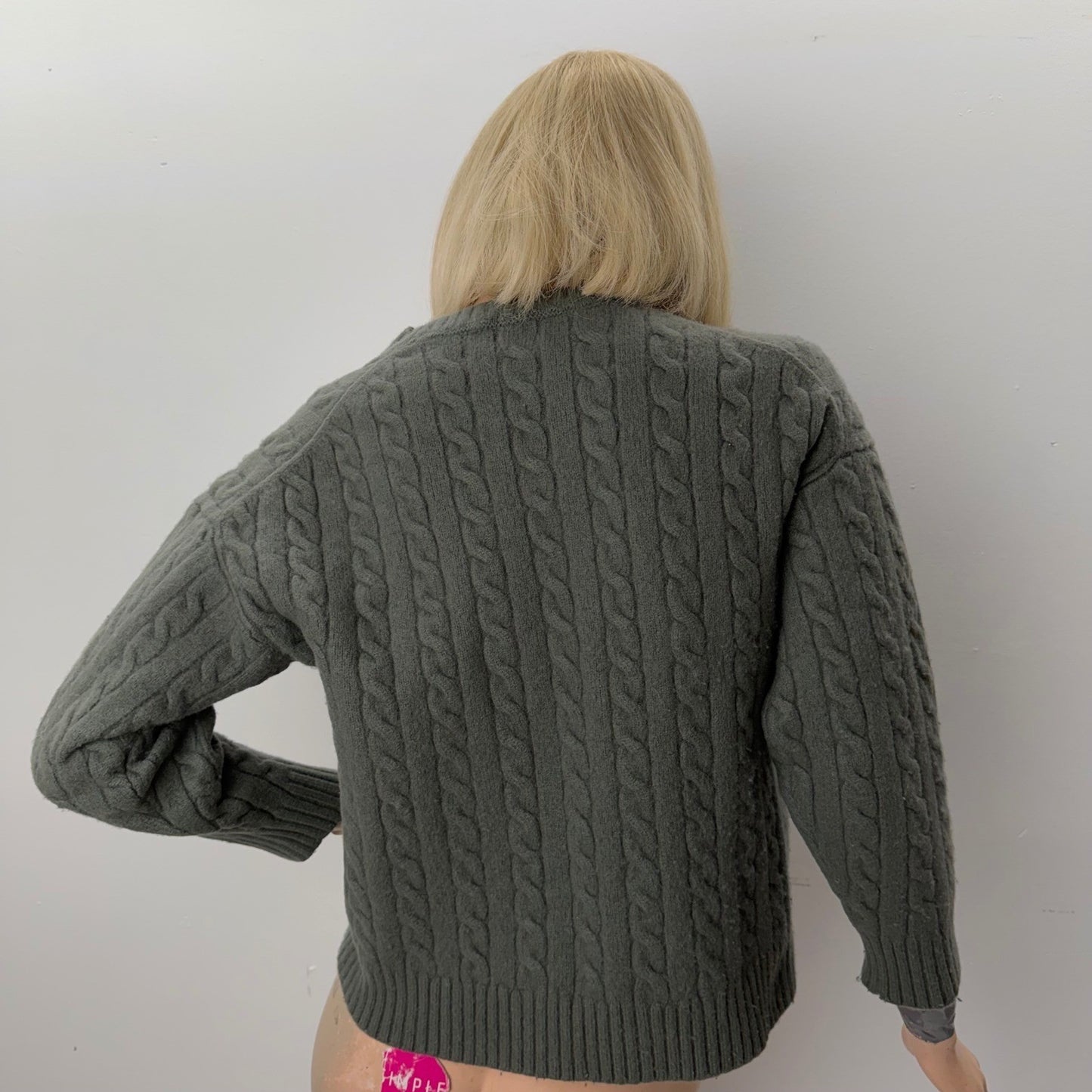 Aritzia Sunday Best Cable Knit Sweater  Merino Wool Green Old Money Sz Small