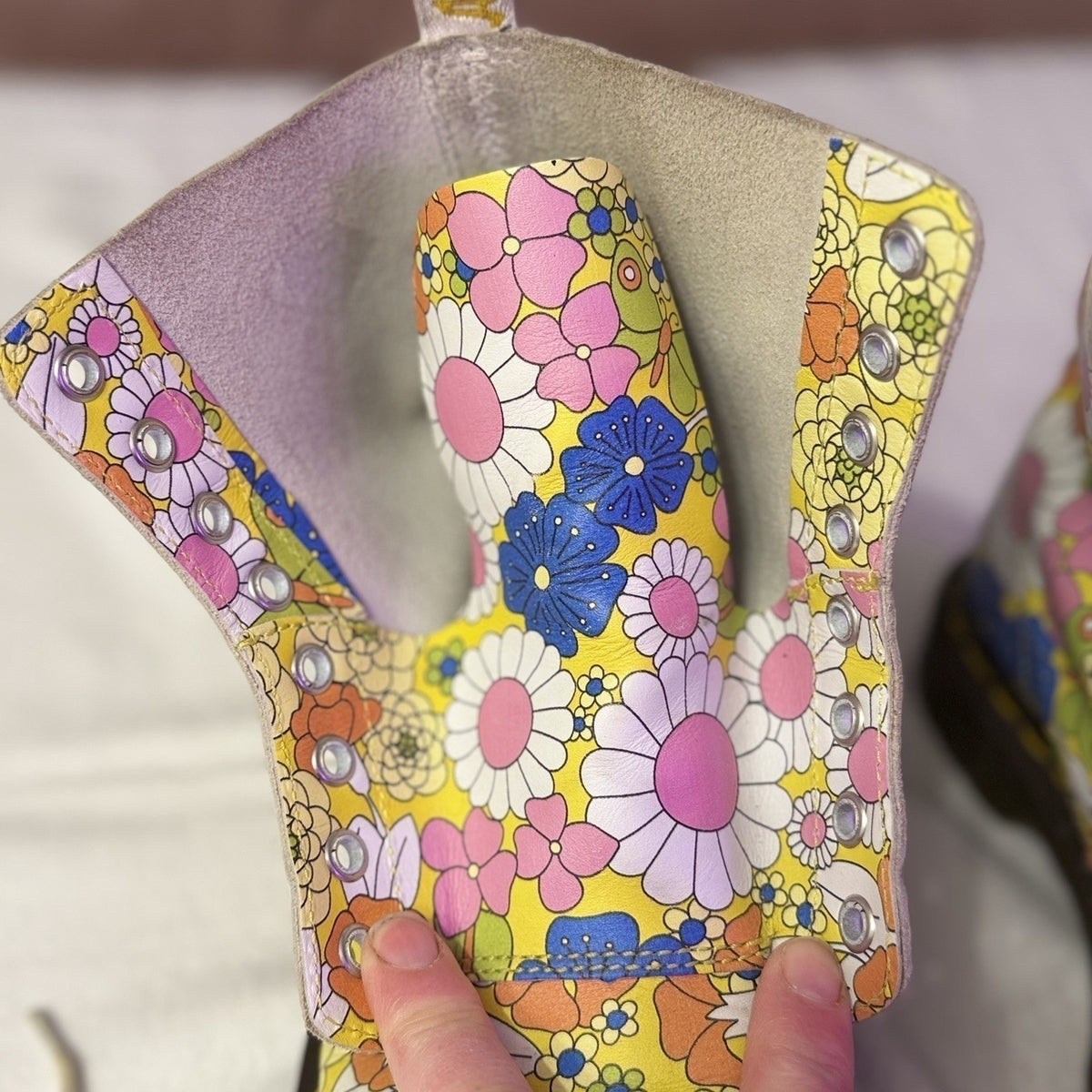 Doc Martens 1460 Pascal Daisy Floral Print Combat Boots Leather Fairy Grunge W6