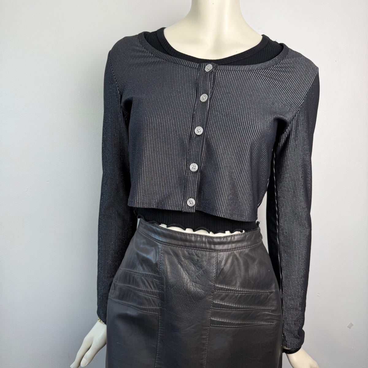 Carbon38 Black Silver Metallic Cropped Cardigan | M — view 11