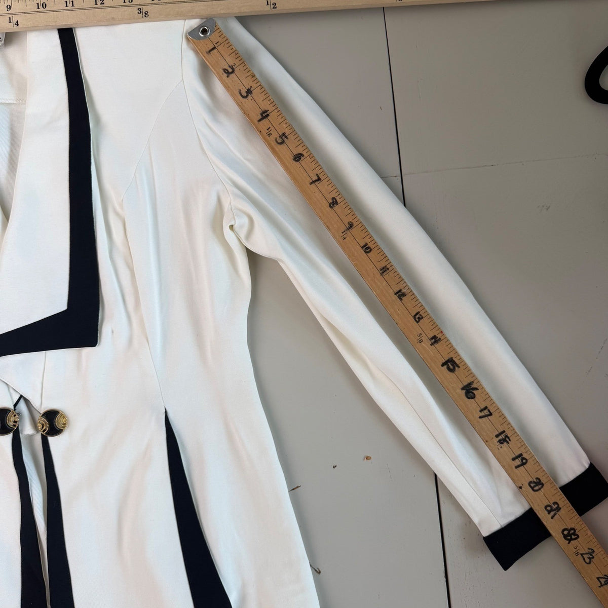 Vintage Joseph Ribkoff Black Trim Sculptural Blazer | M — view 8