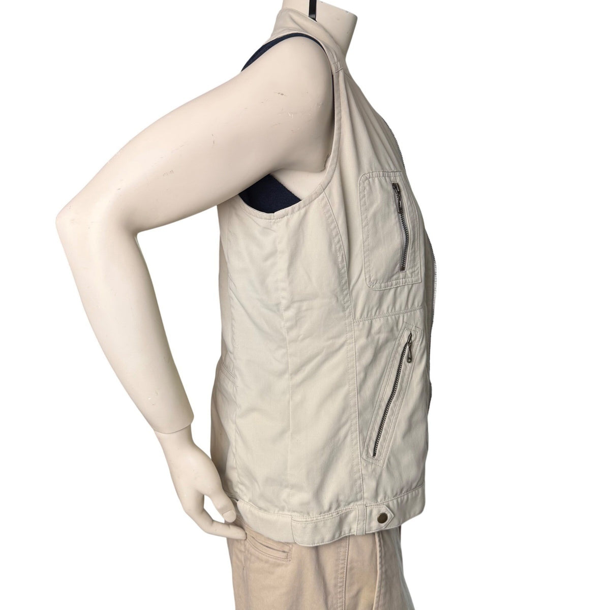 Tilley Cream Multi-Pocket Utility Vest | S — view 5