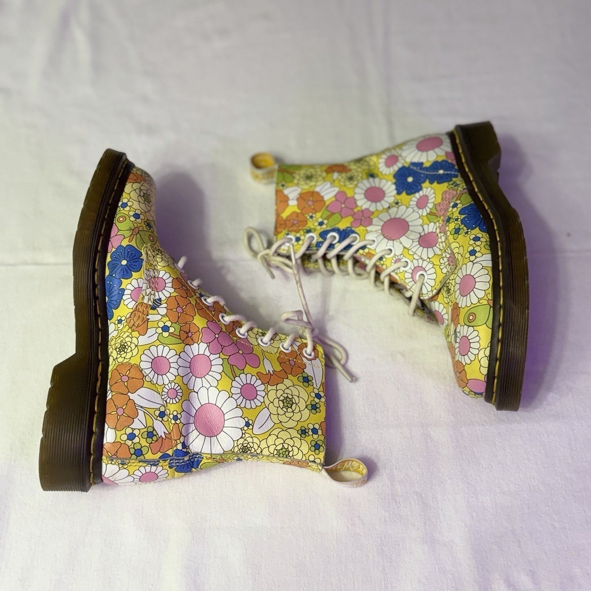 Doc Martens 1460 Pascal Daisy Floral Print Combat Boots Leather Fairy Grunge W6