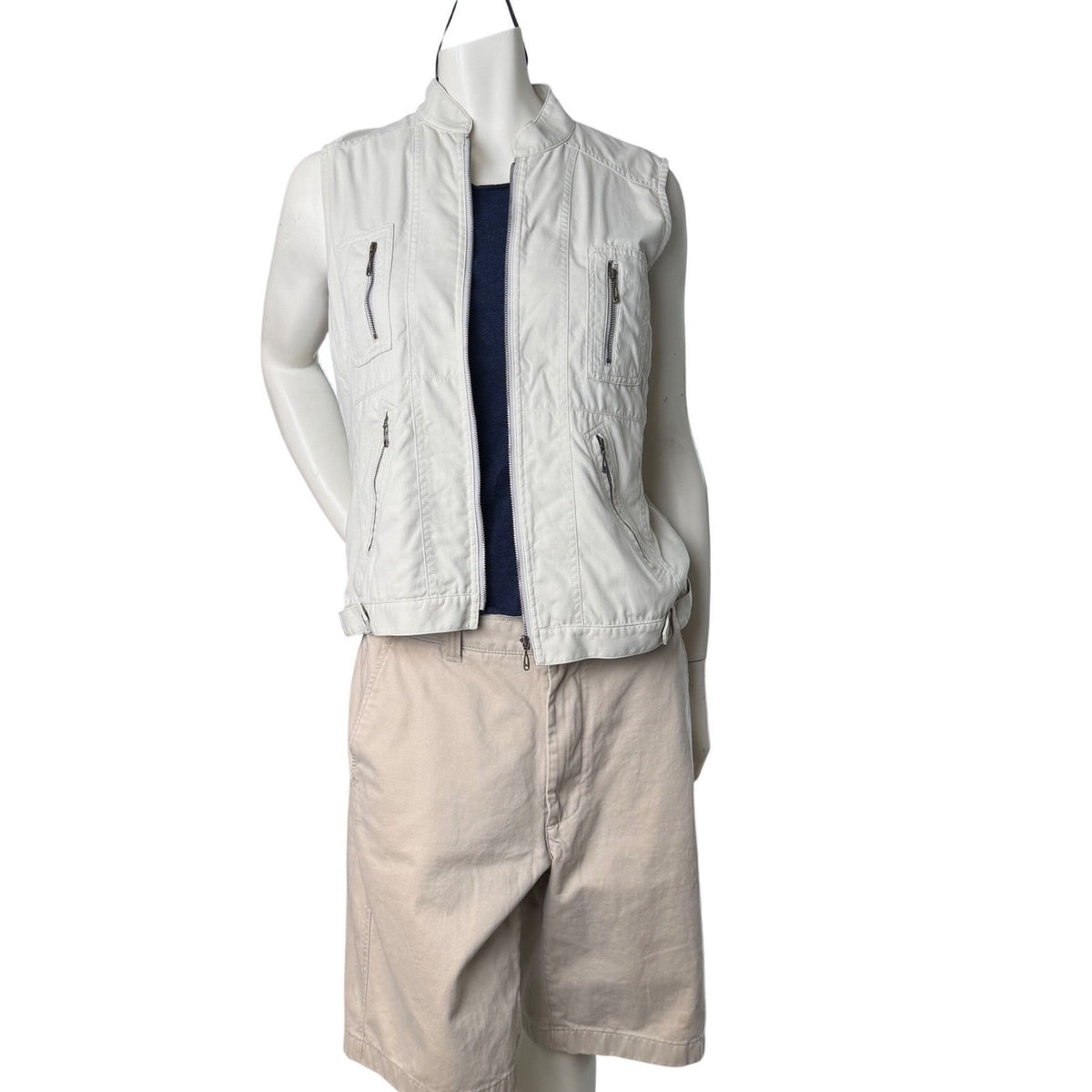 Tilley Cream Multi-Pocket Utility Vest | S — view 17