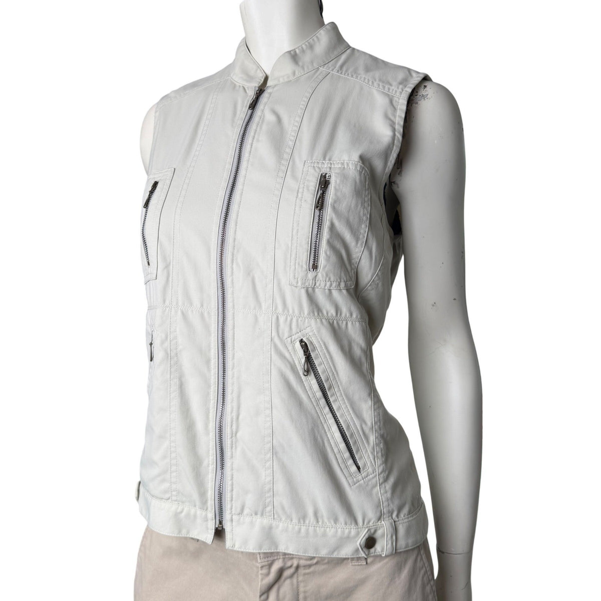 Tilley Cream Multi-Pocket Utility Vest | S — view 2