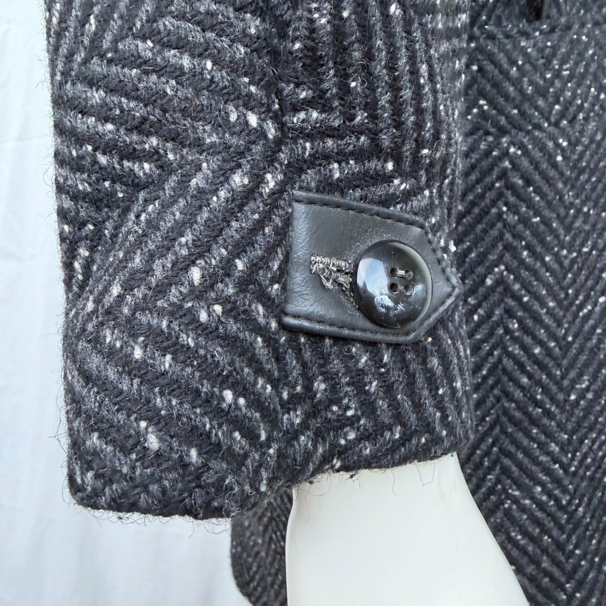Vintage Collection Elégante Herringbone Coat | 13/14 — view 18