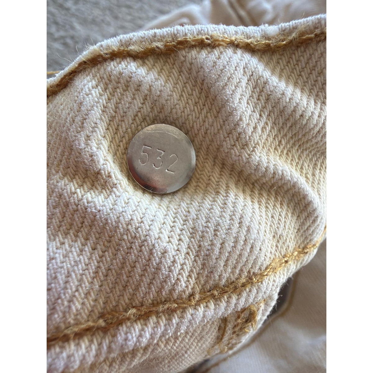 Vintage Levi's Pale Yellow Tapered Jeans | 31in Waist — view 15