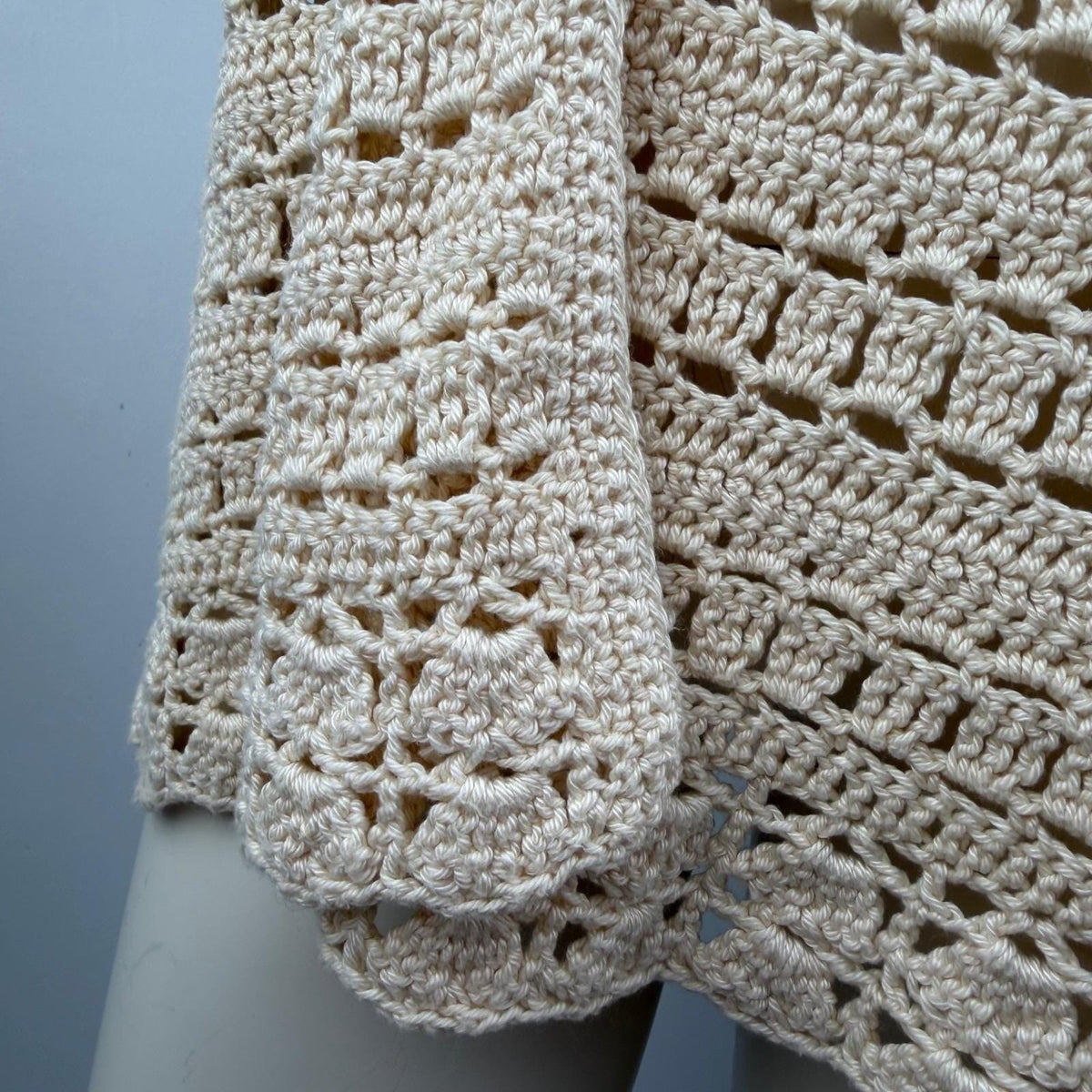 Vintage Ivory Crochet Long Cardigan | S — detail photo 18