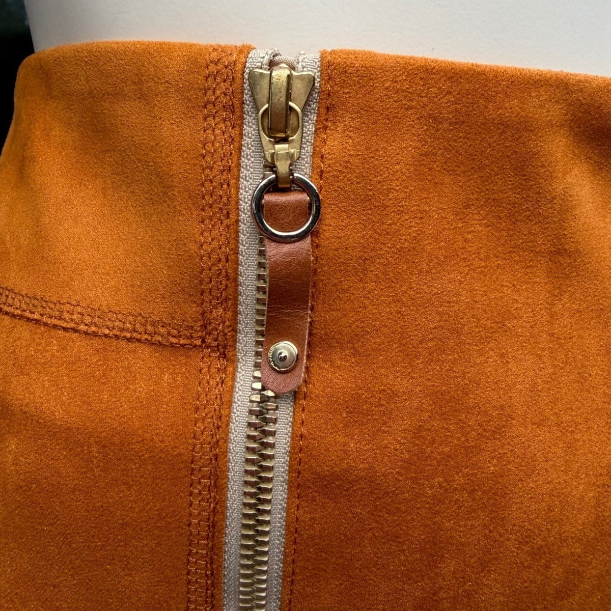 Sportalm Raelyn Ochre Faux Suede Zip Detail Skirt | 6 — detail photo 11