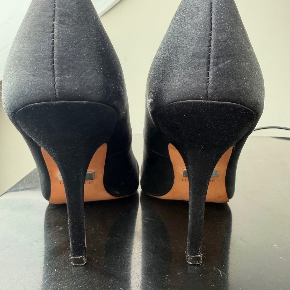 Badgley Mischka Black Satin Pearl Bow Peep Toe Heels | 7M — detail photo 6
