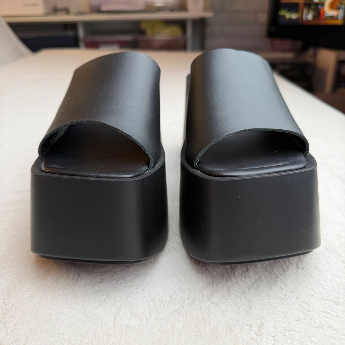 L'Intervalle Fidele Black Leather Platform Mules | EU40 — detail photo 7