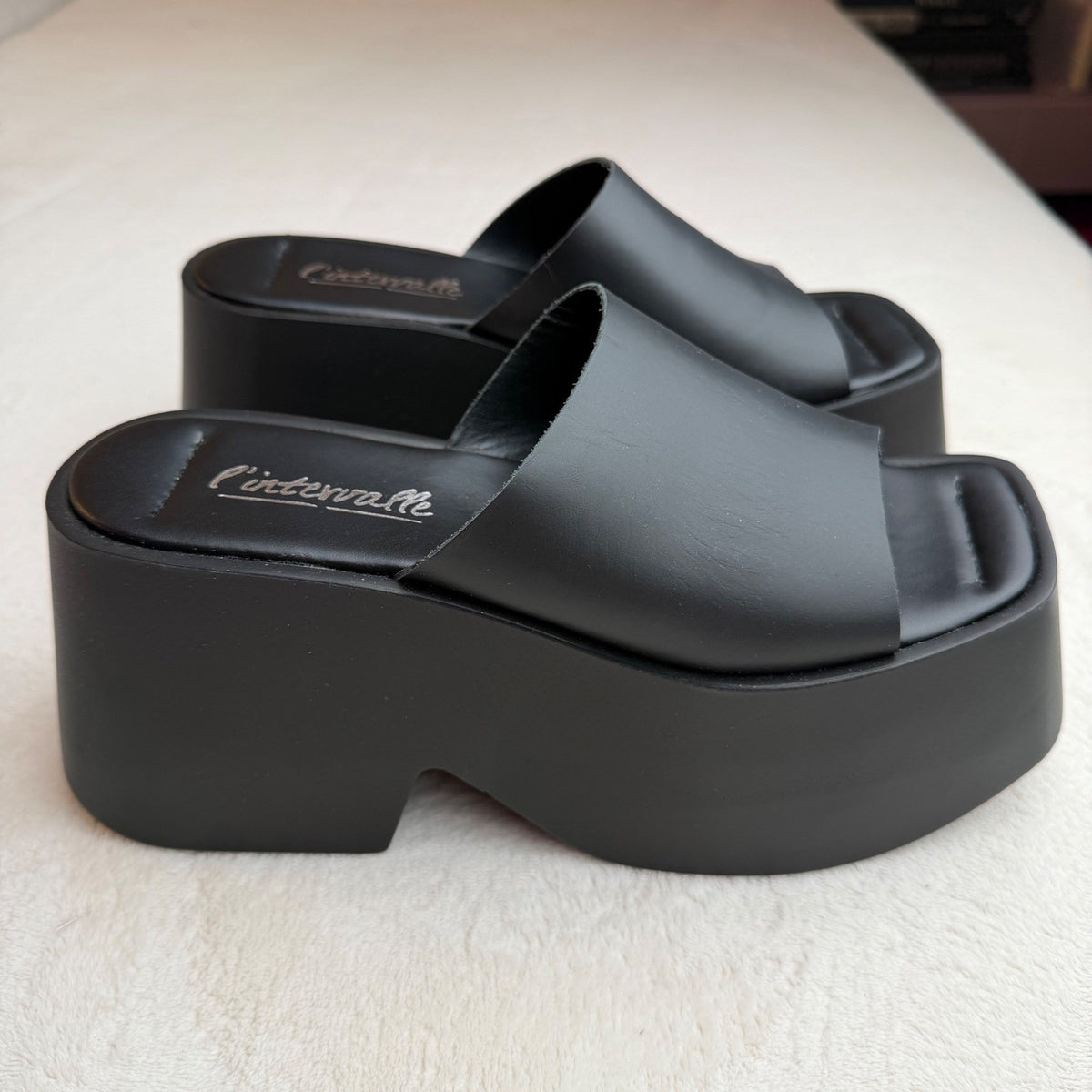 L'Intervalle Fidele Black Leather Platform Mules | EU40 — detail photo 8