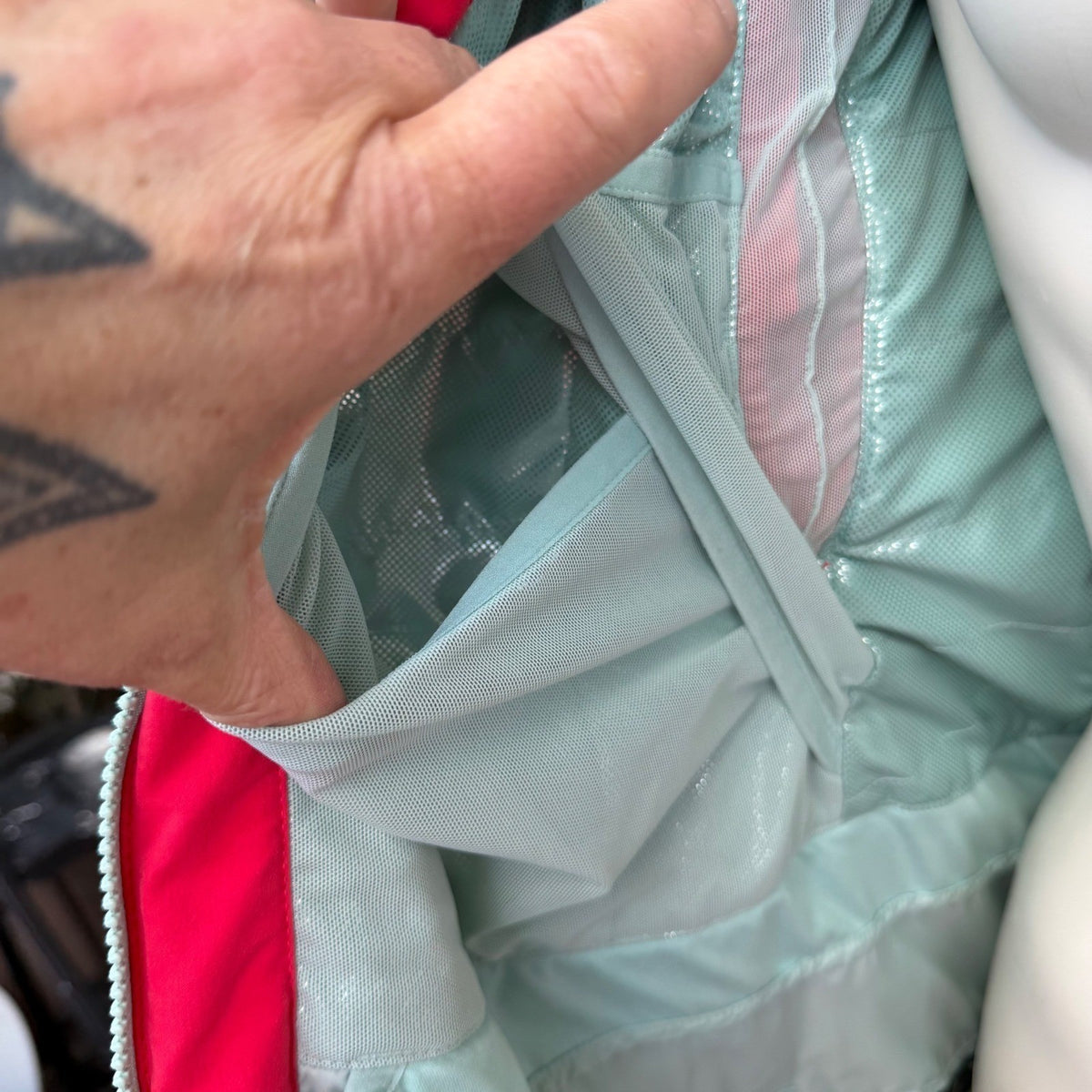 Columbia Titanium Raspberry Omni-Heat Ski Jacket | S — detail photo 24